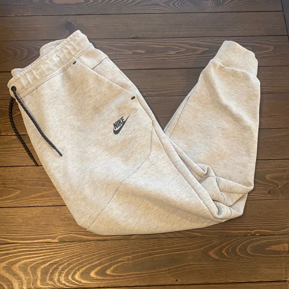 Nike Sweats - Medium